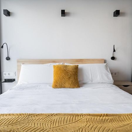 Vip Apartments Valence Extérieur photo