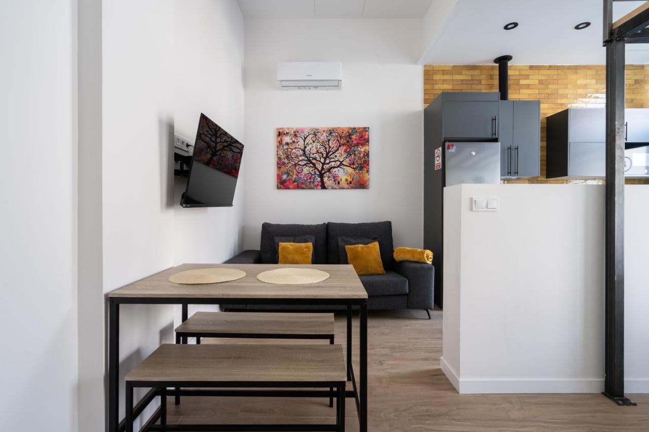 Vip Apartments Valence Extérieur photo