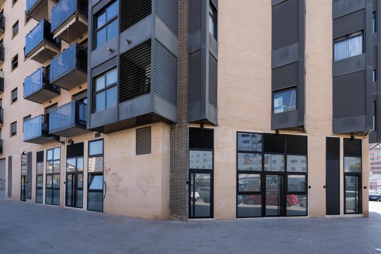Vip Apartments Valence Extérieur photo